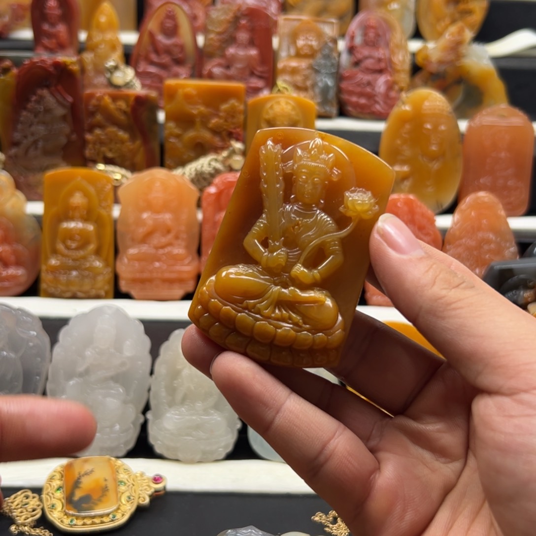 石英质玉（黄龙玉）黄龙玉未镶嵌✨****?