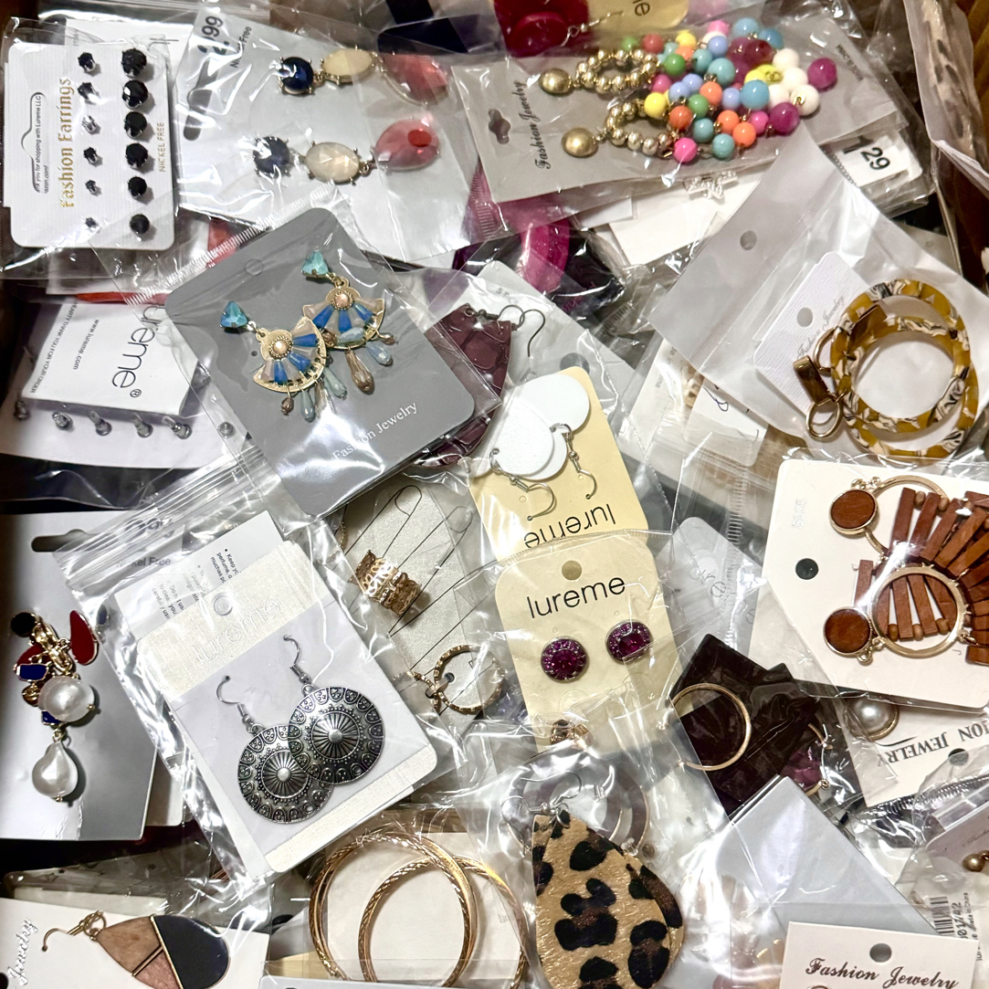 铜合金耳饰 直播间链接，没凑够补运费~