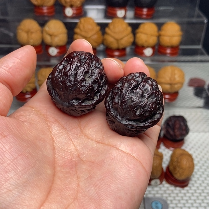 文玩核桃把件粗筋嘎达包地闷20