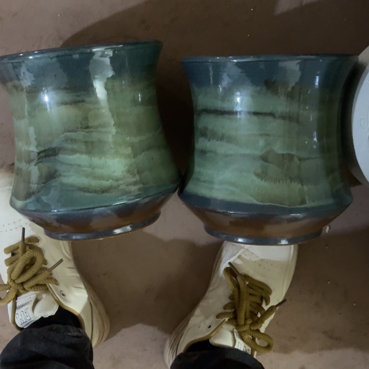 紫砂花盆口径20高度20两只正品