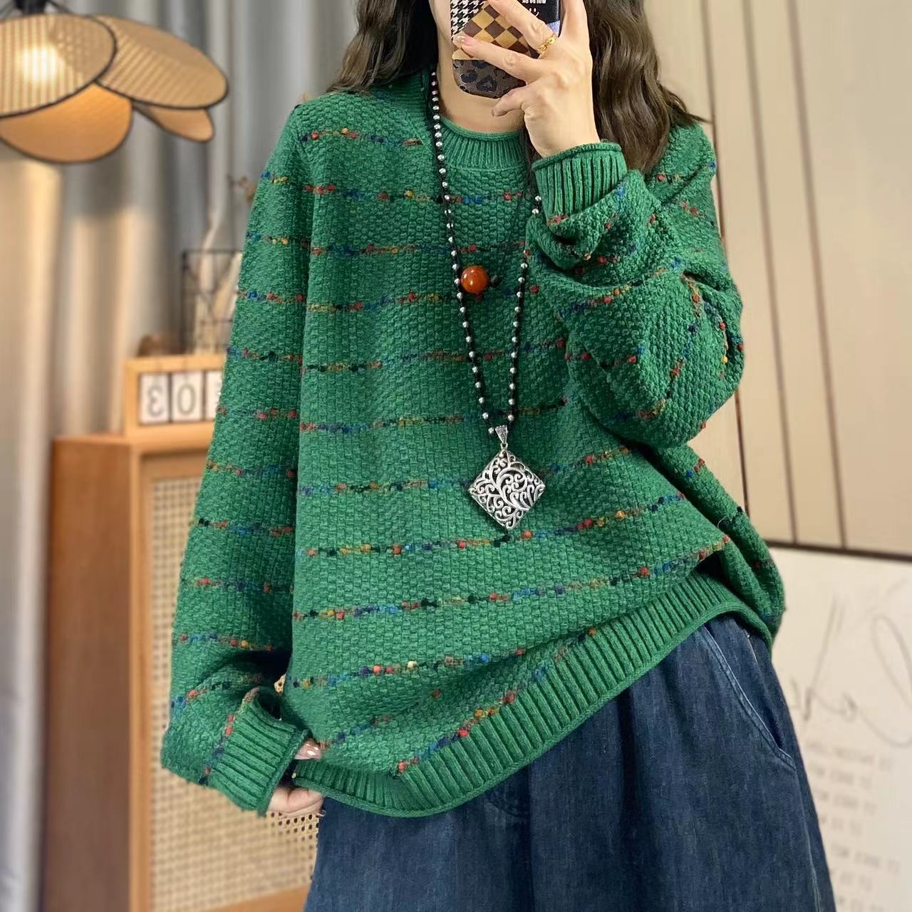 欣欣 冬季新款圆领长袖针织衫女文艺休闲钉珠毛衣