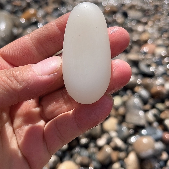 未镶嵌和田玉（糖玉）珠宝奇石