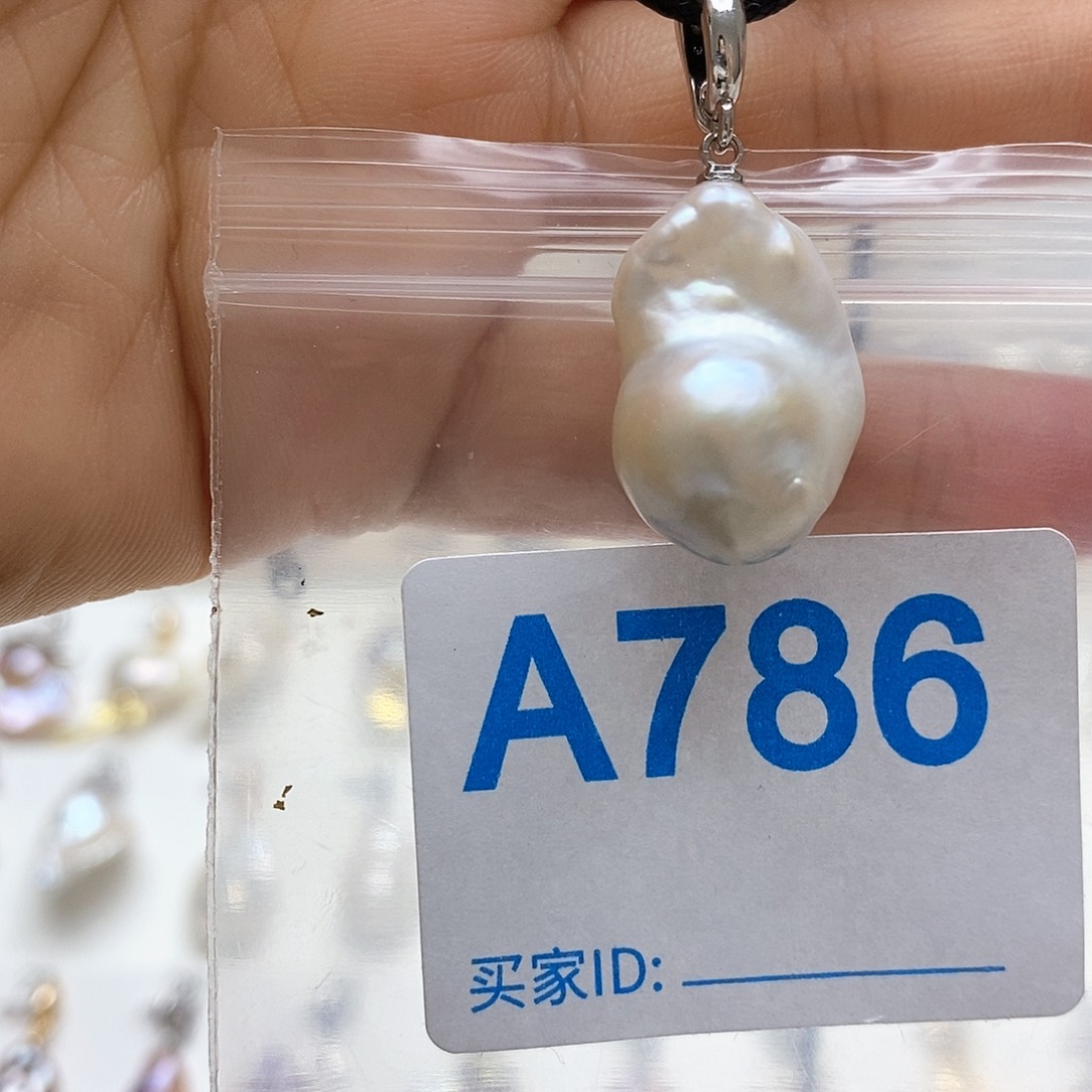 颈饰淡水珍珠未镶嵌