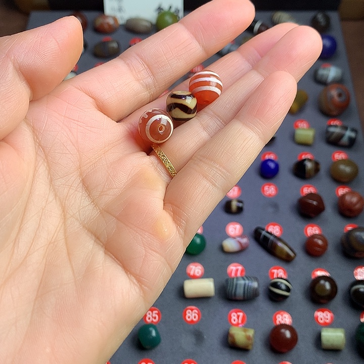 未镶嵌玛瑙/玉髓珠宝半成品梅**