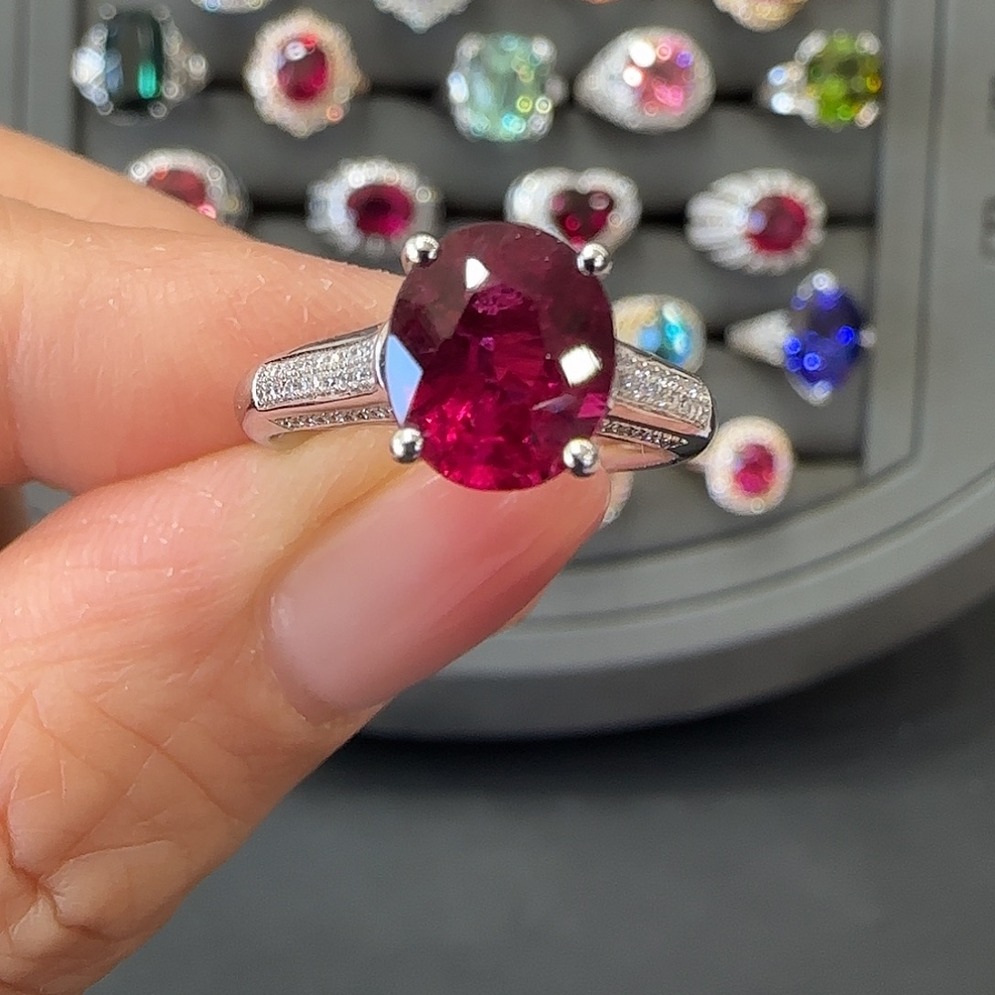 碧玺18K金镶嵌戒指2.02ct