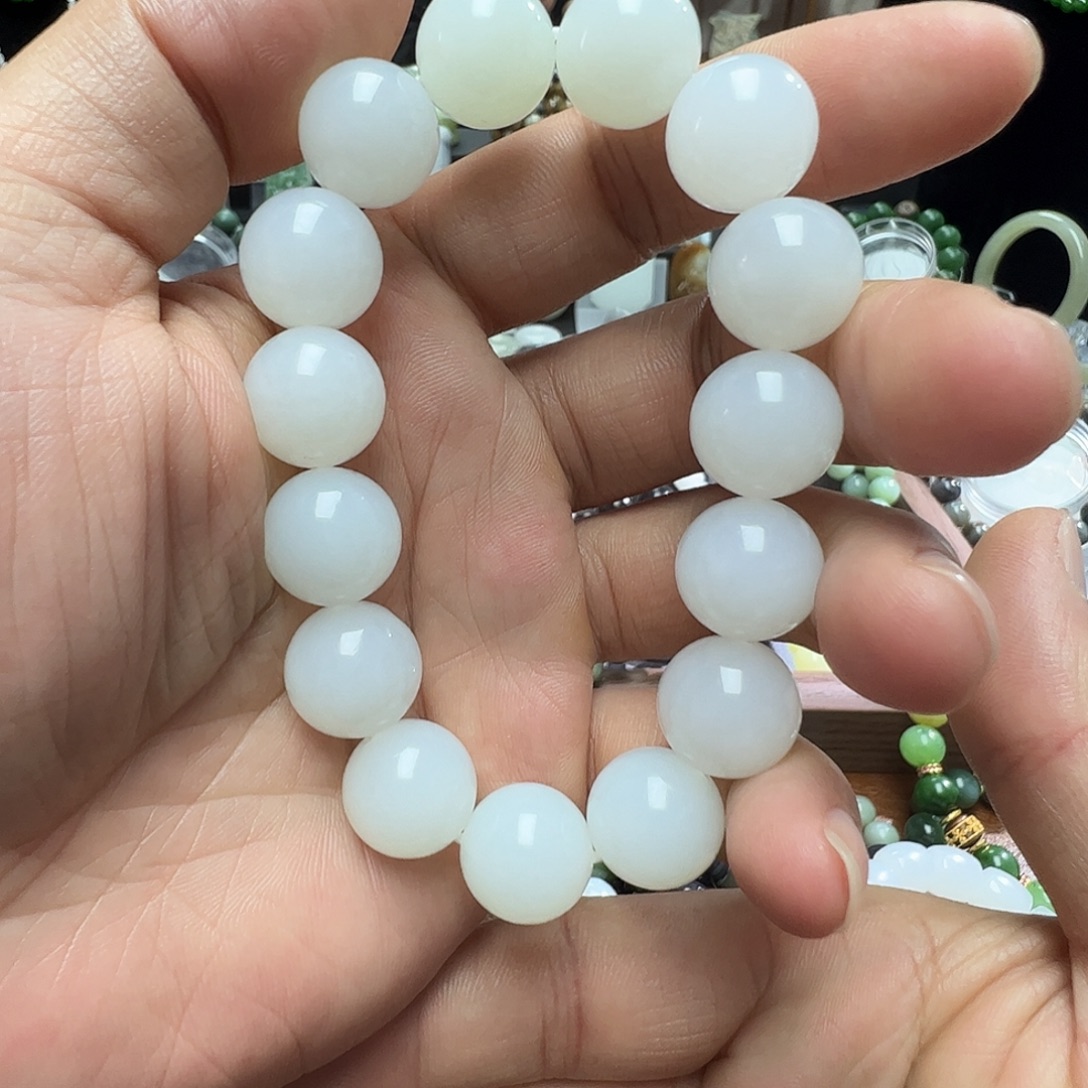 吉***w和田玉未镶嵌手串