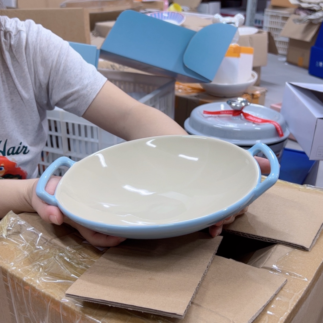 陶瓷蓝色双耳盘子