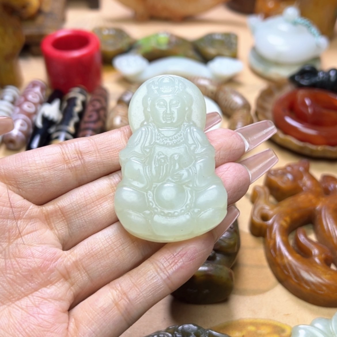 【闪购商品】蛇纹石玉颈饰未镶嵌