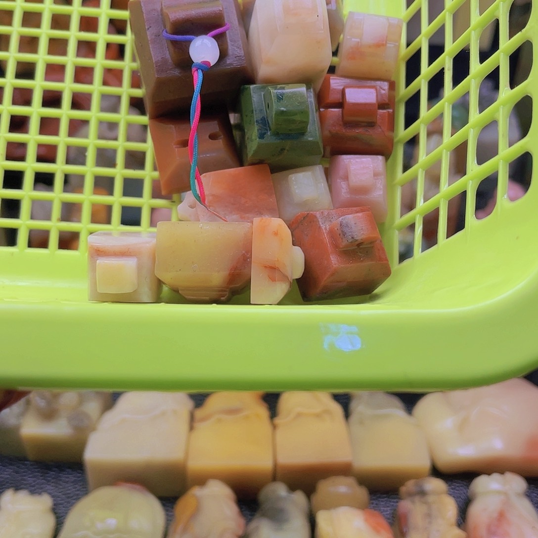 昌化石印石小*六如意一把