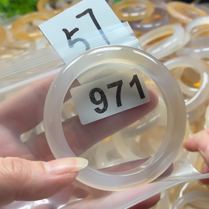 玛瑙/玉髓未镶嵌手镯