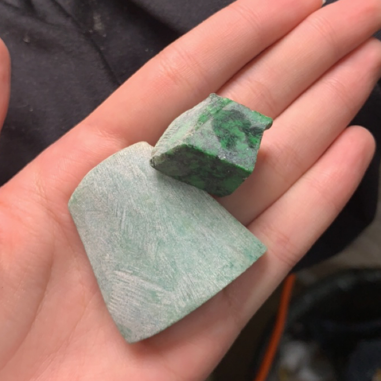 天然缅甸a货翡翠50