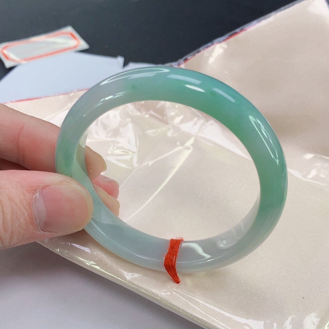 翡翠手镯未镶嵌029缅甸天然翡翠A货