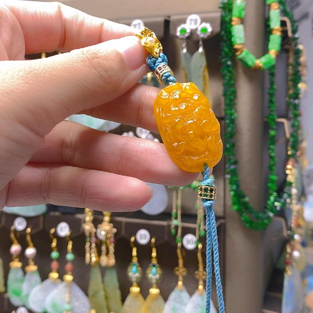 未镶嵌翡翠耳饰翡翠