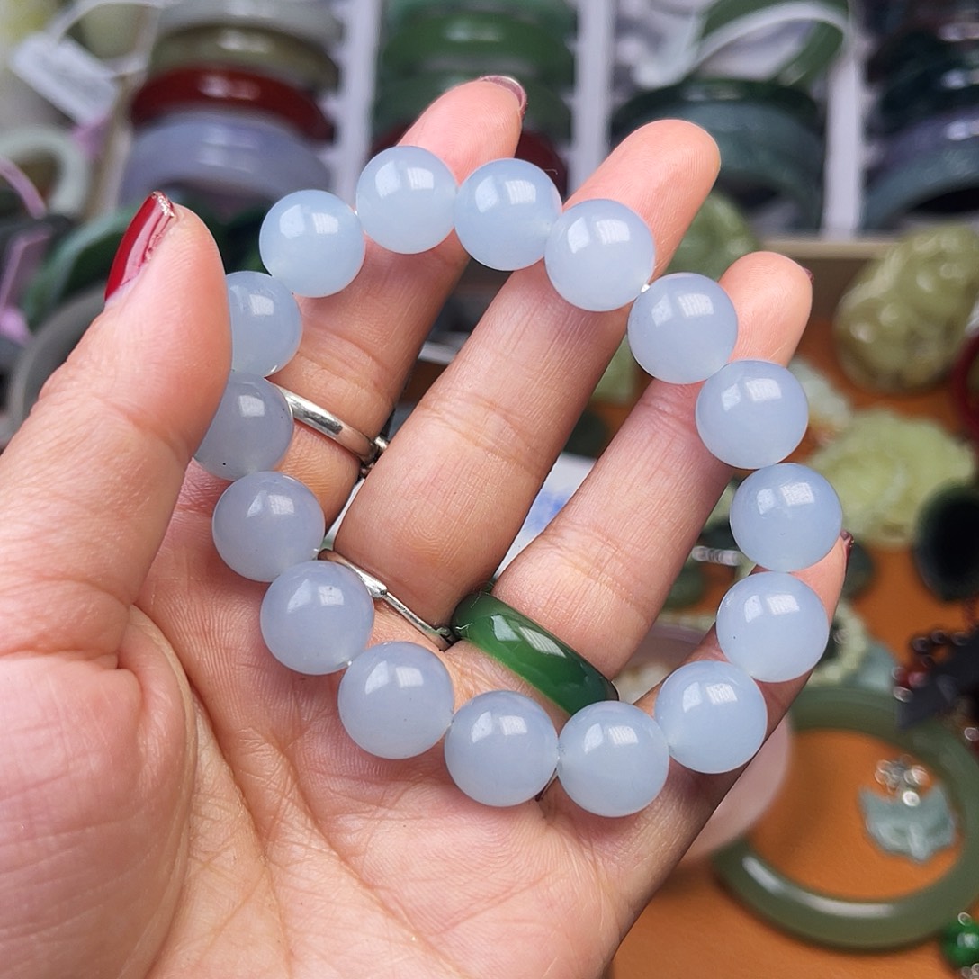 和田玉（糖玉）未镶嵌颈饰