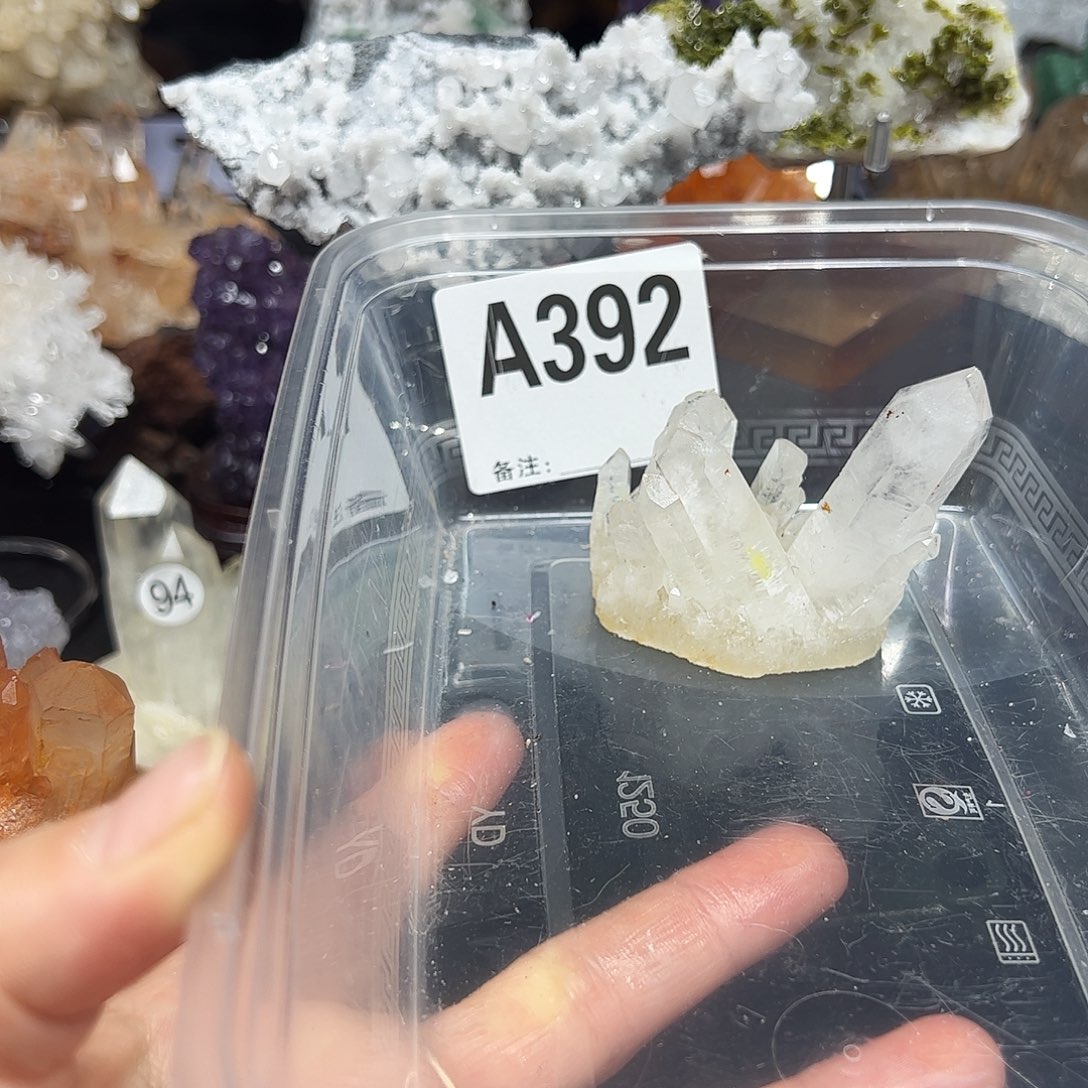 惠***然水晶未镶嵌珠宝半成品