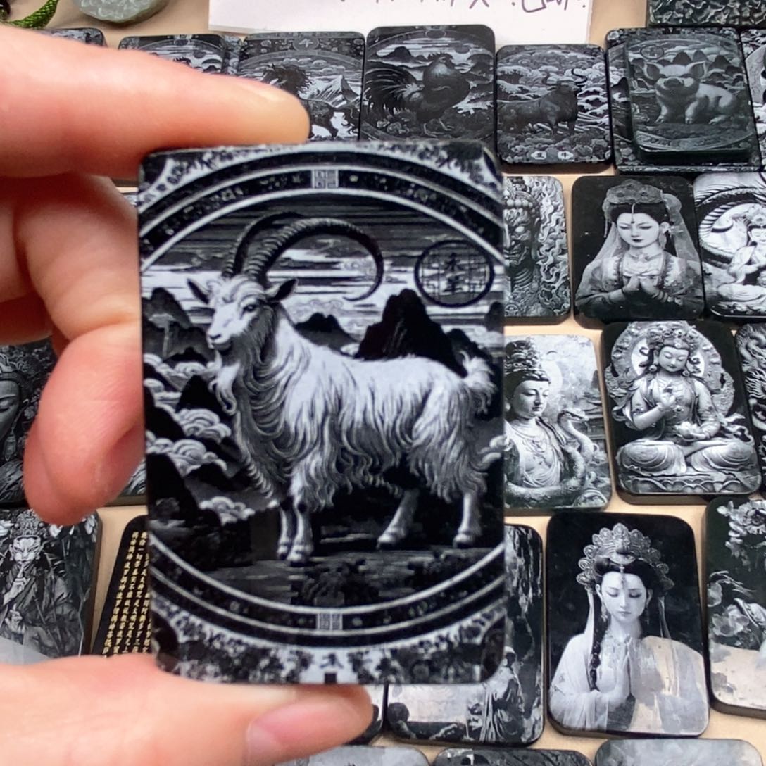 颈饰未镶嵌和田玉