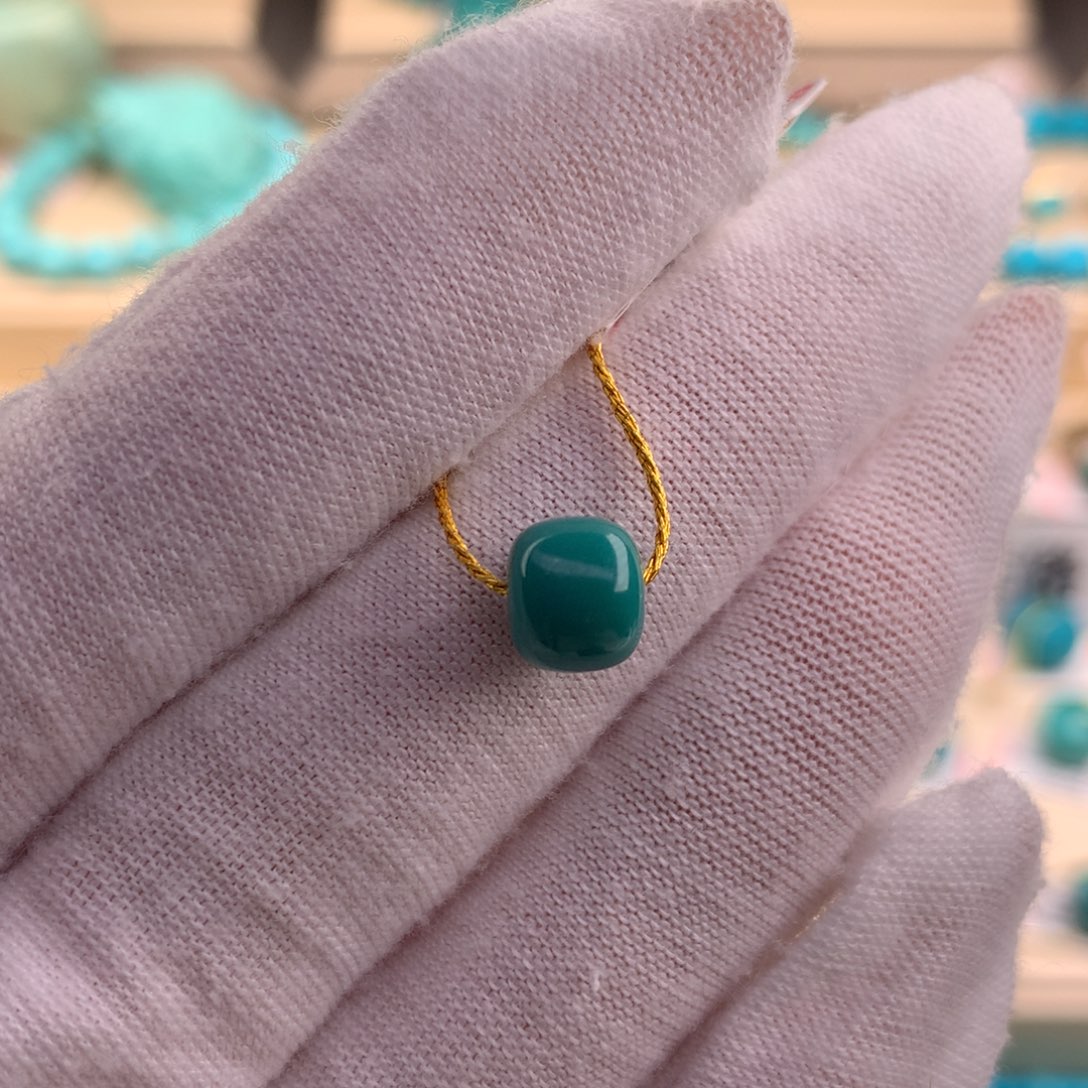 绿松石珠宝奇石未镶嵌7.7×6.6