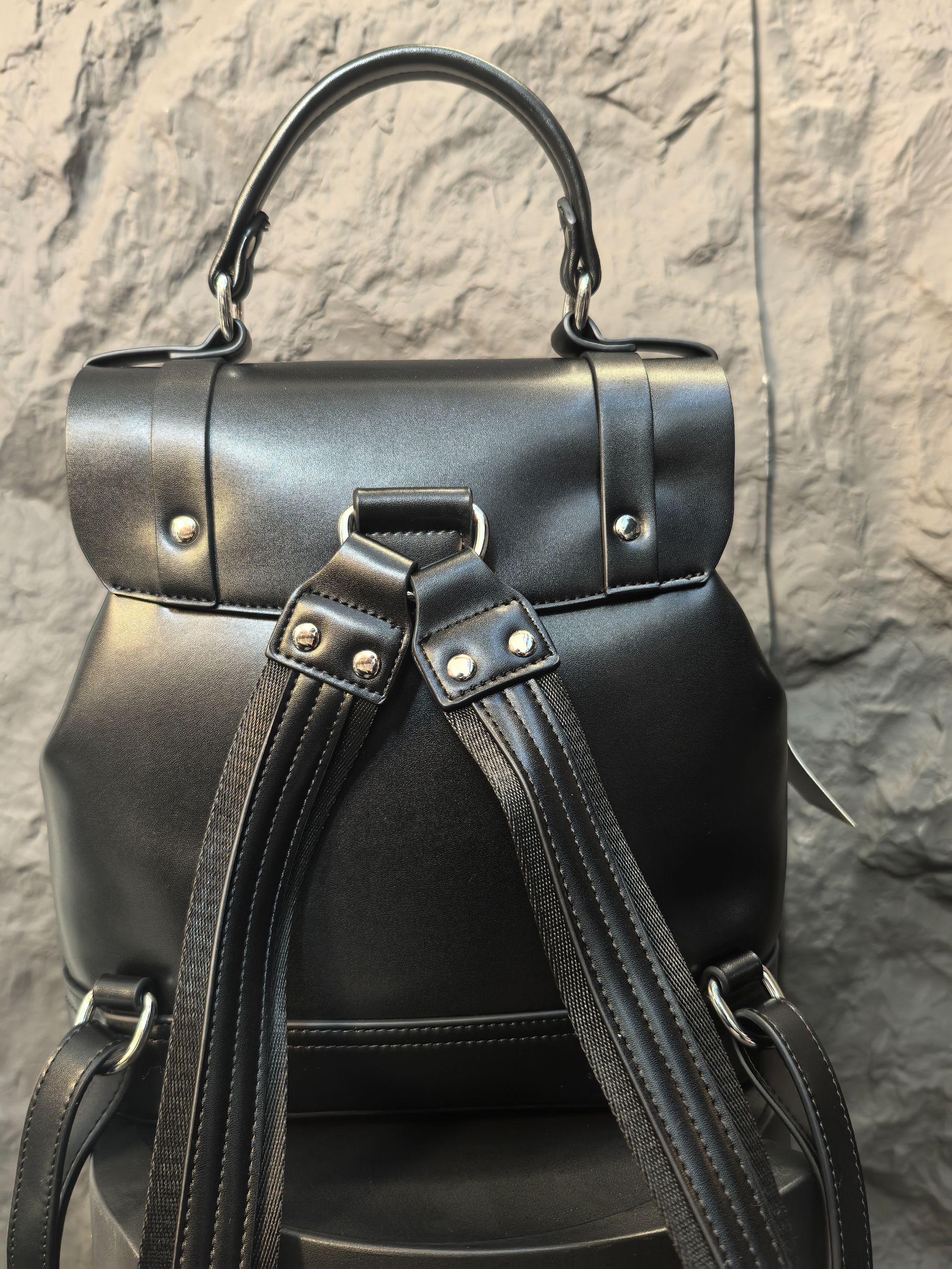 【902】至新款机车双肩包休闲时尚潮流