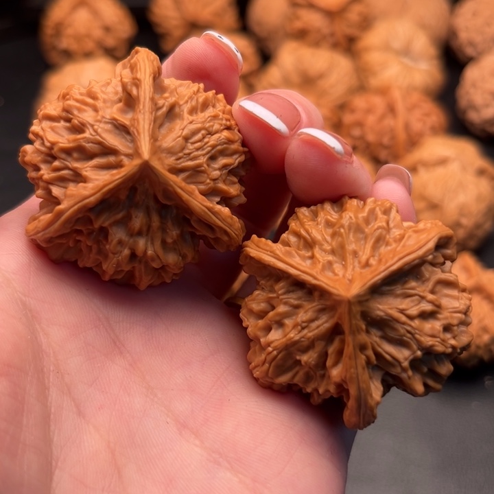 文玩核桃吊坠2**725三棱