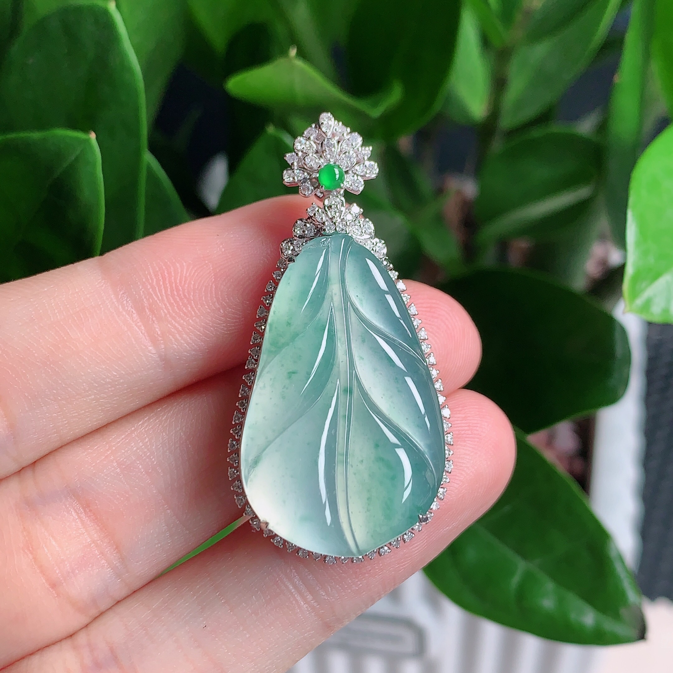 天然翡翠A货，18k金冰种飘花叶子挂件44*22*10mm裸石30*20mm0525