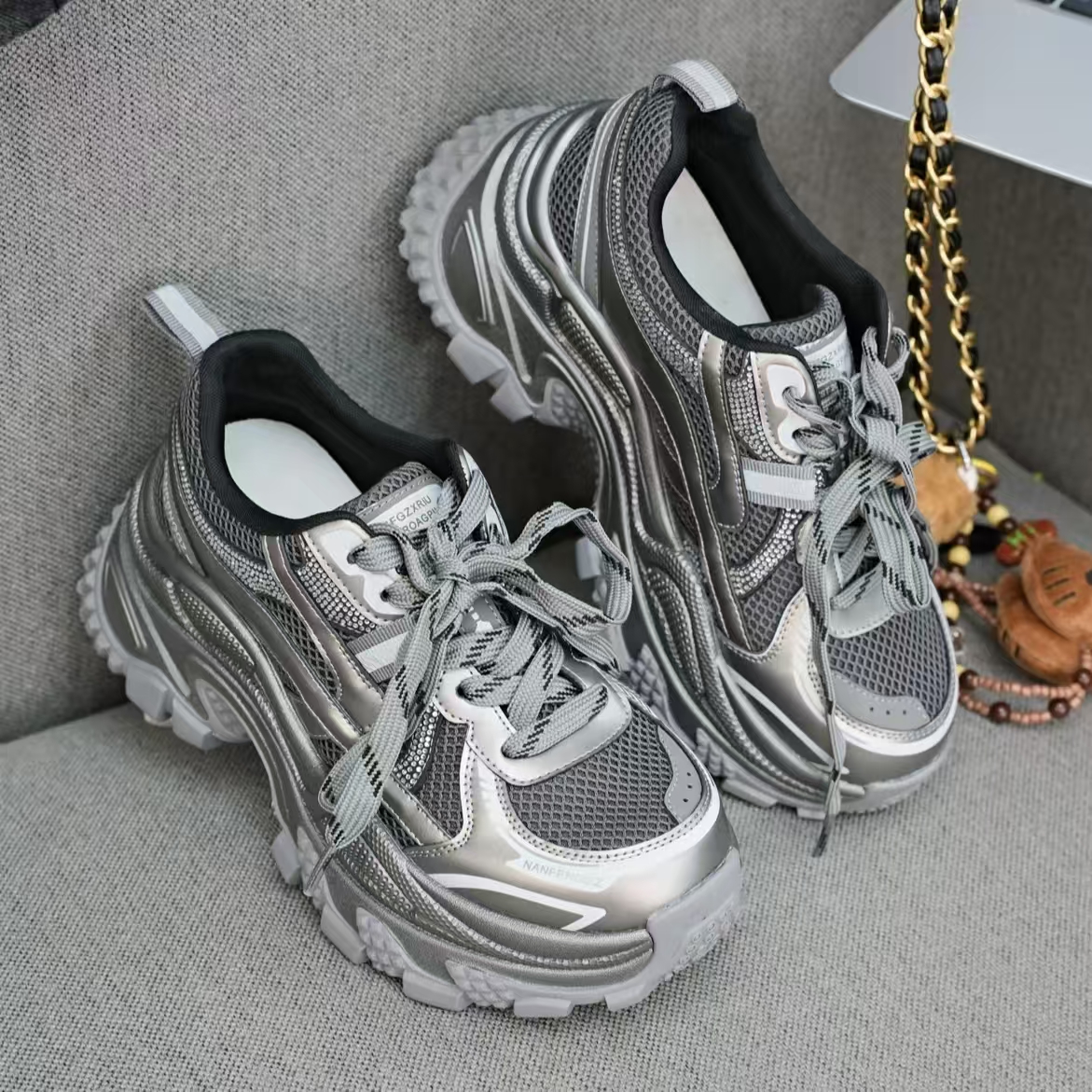 新款加绒增高女款脏脏老爹鞋透气女鞋厚底休闲鞋5636-1