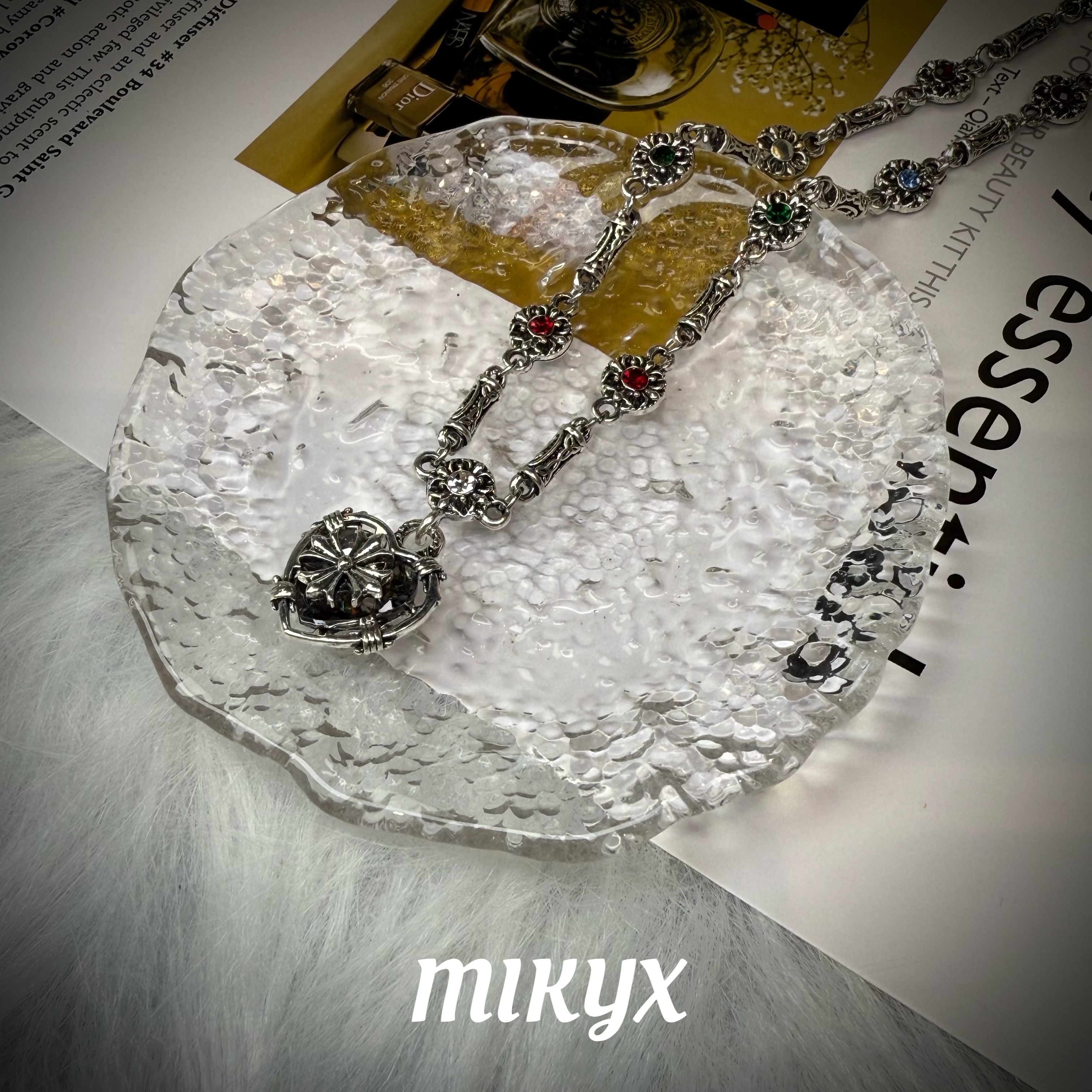 mikyx 铜合金合成锆石项链 十字克克爱心项链A282