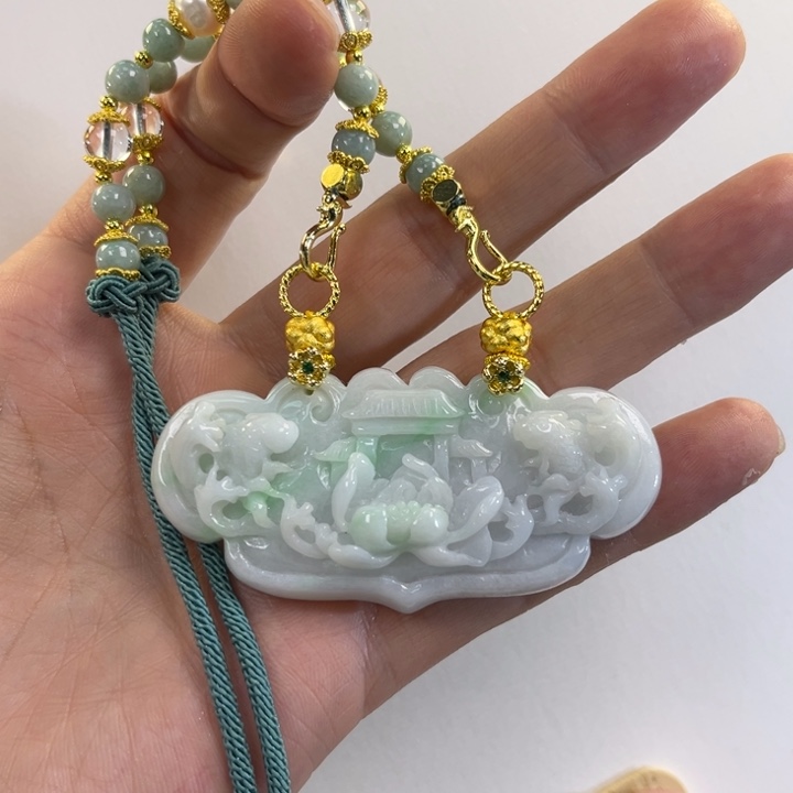 翡翠吊坠(赠链)未镶嵌代编织