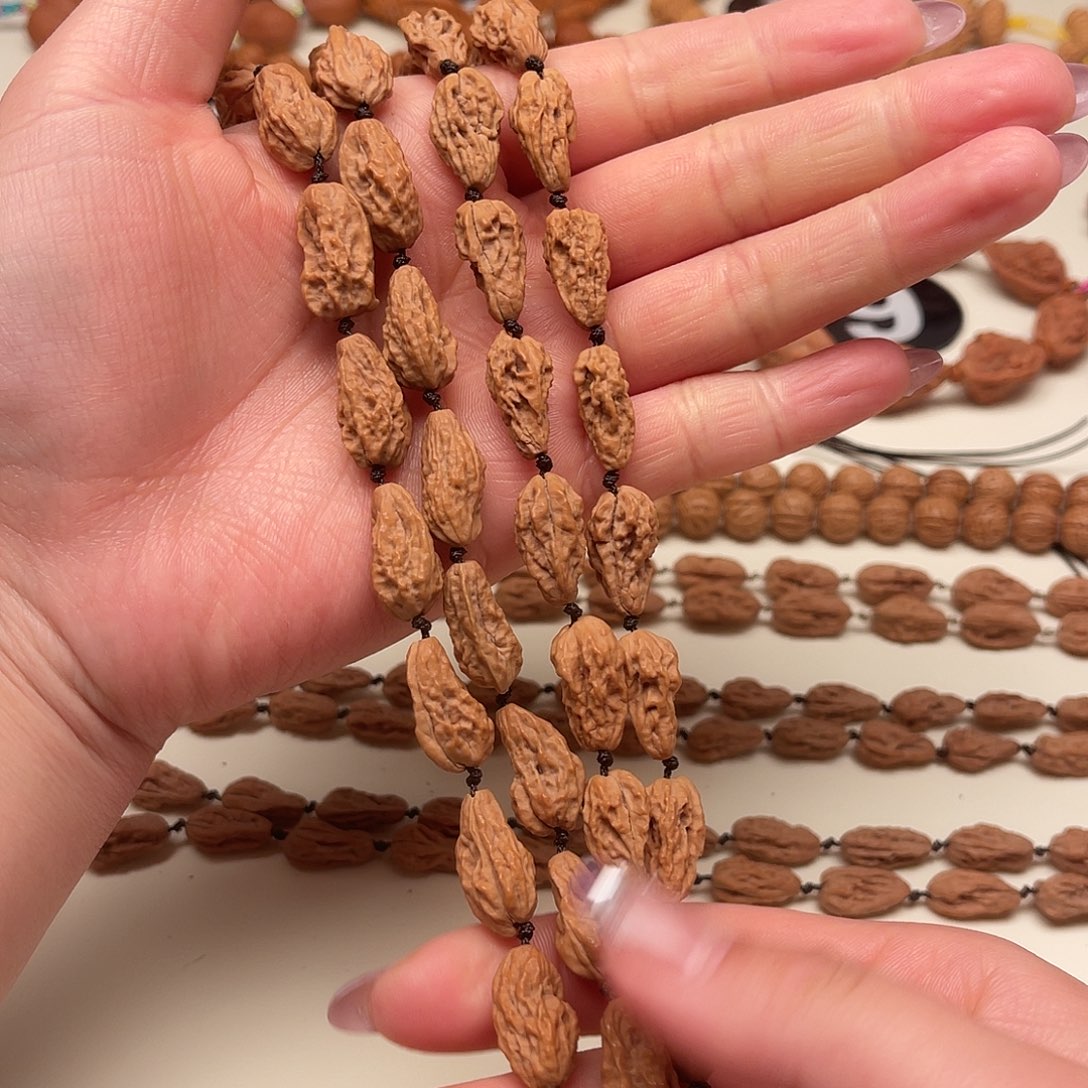 哥***奇吊坠文玩核桃异形脖挂