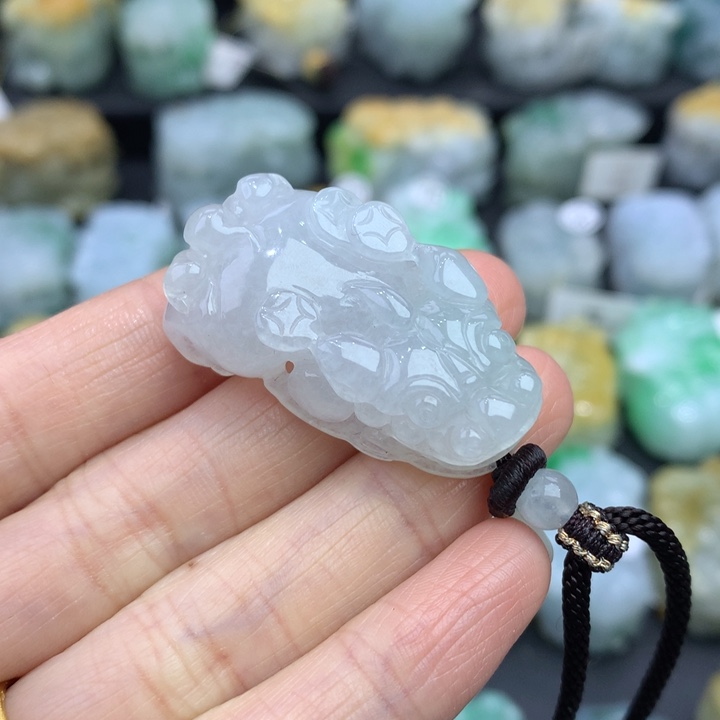 翡翠颈饰未镶嵌微*?天然缅甸A货翡翠貔貅吊坠