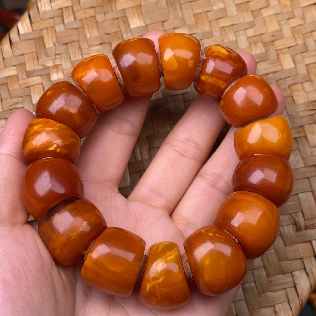 蜜蜡裸石未镶嵌蜜蜡