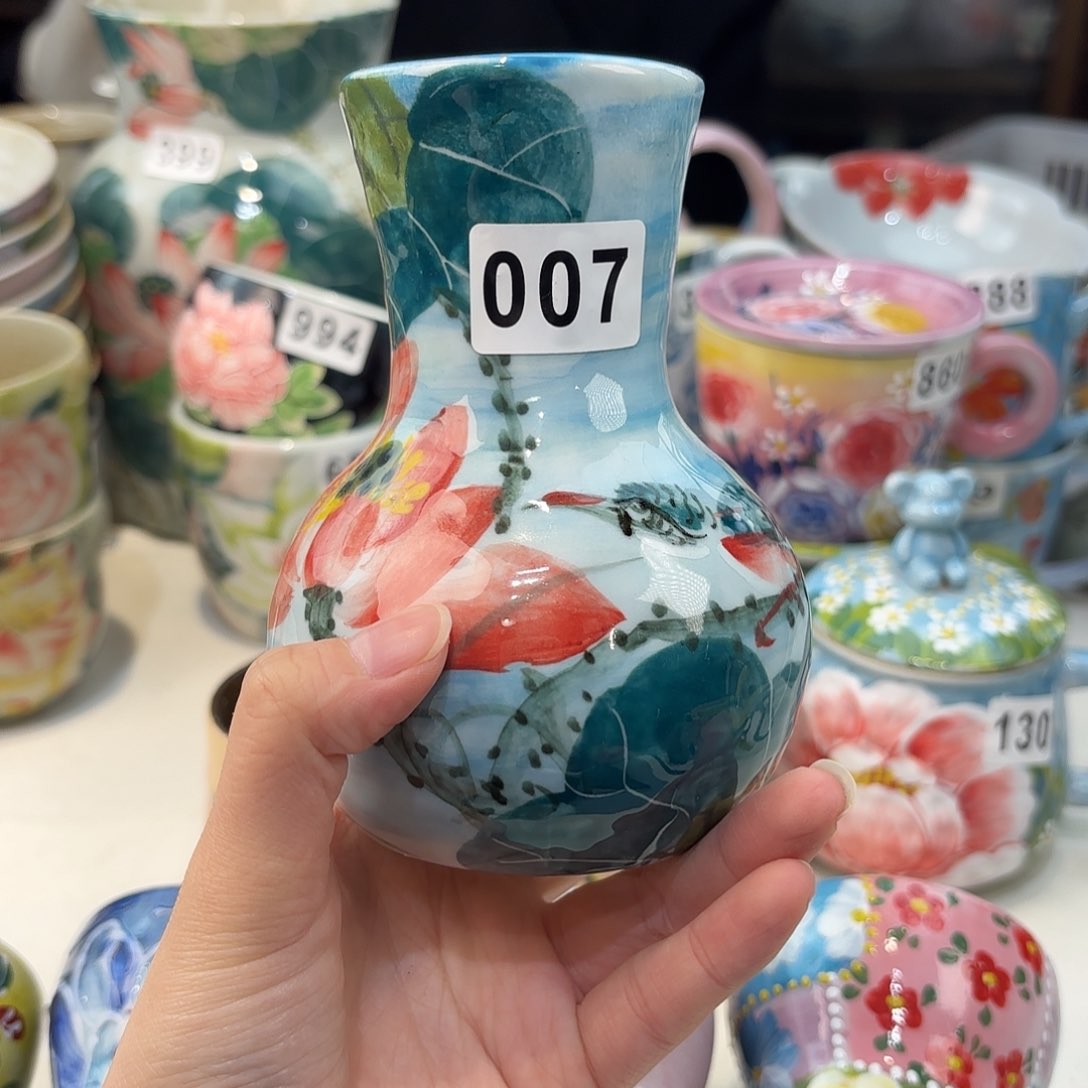瓷片兔兔好可爱呀打
