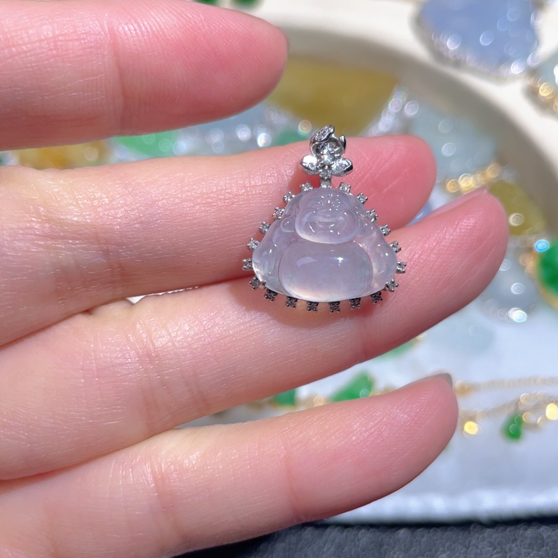 翡翠颈饰18K金镶嵌翡翠