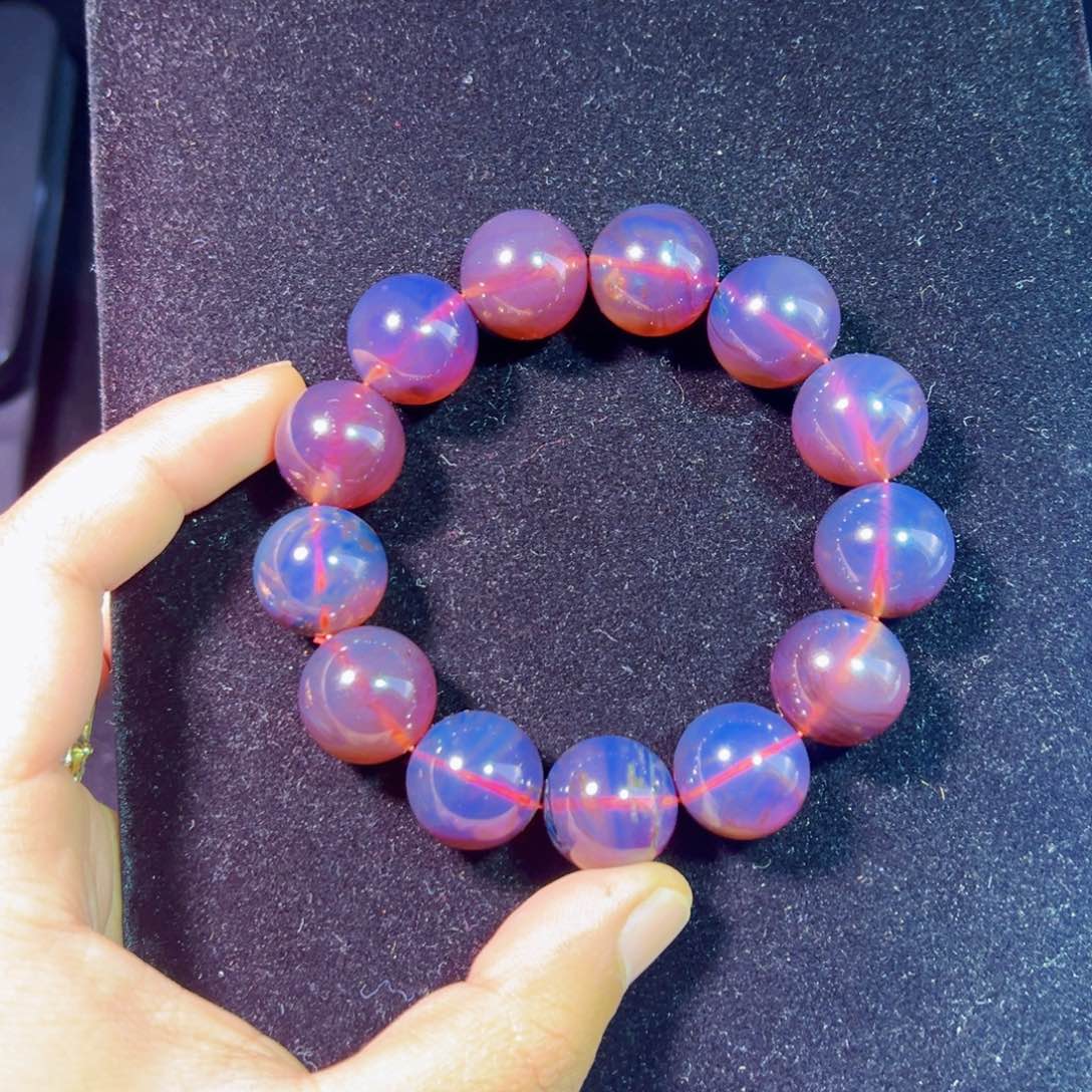 琥珀裸石未镶嵌琥珀