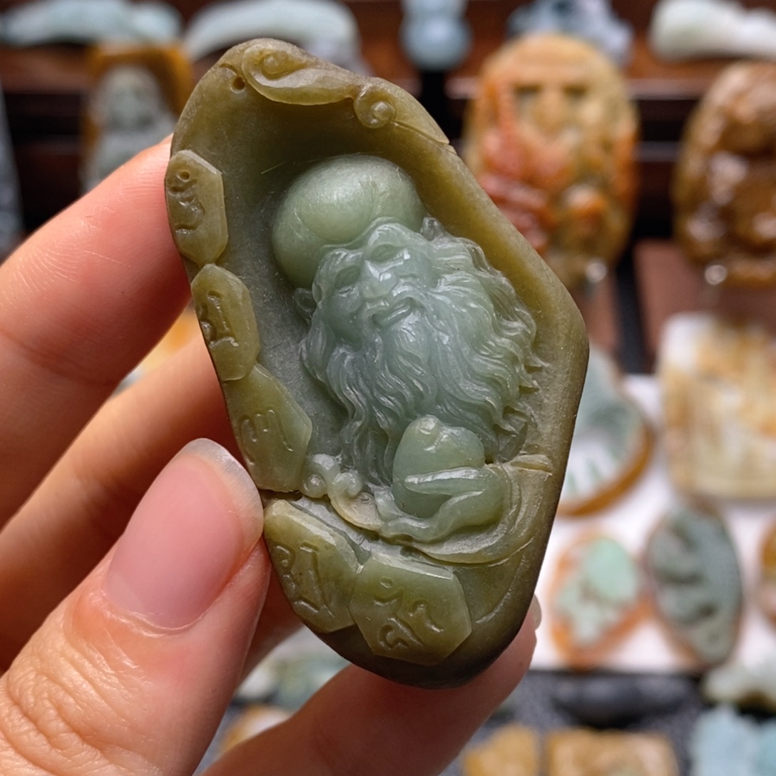 定制翡翠未镶嵌翡翠