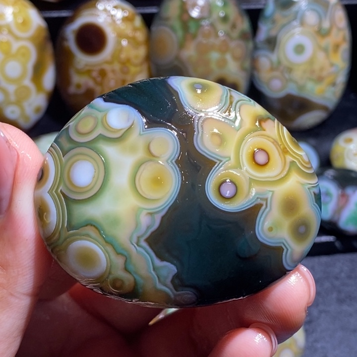 玛瑙/玉髓未镶嵌珠宝奇石86