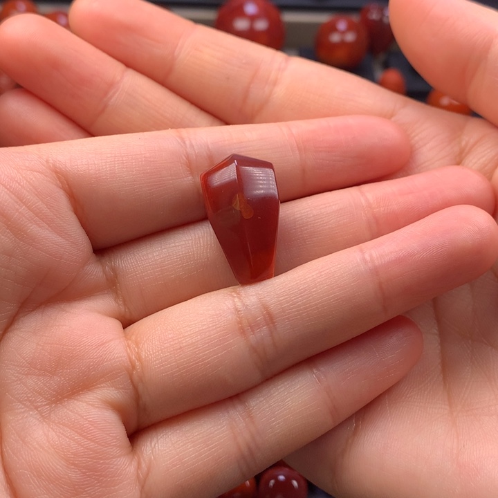 清***风南红玛瑙未镶嵌鲨鱼背三通13MM+