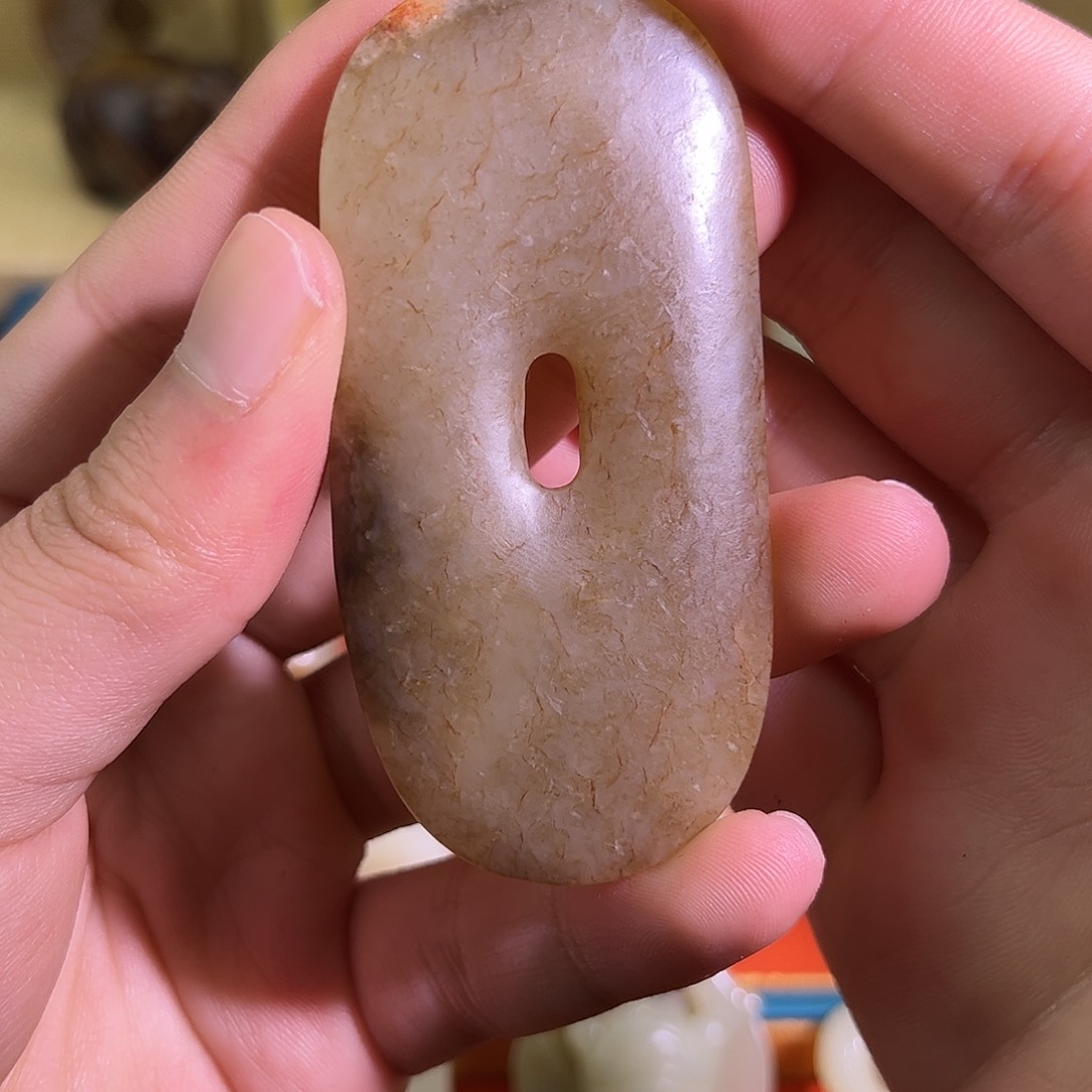 和田玉颈饰未镶嵌一**行