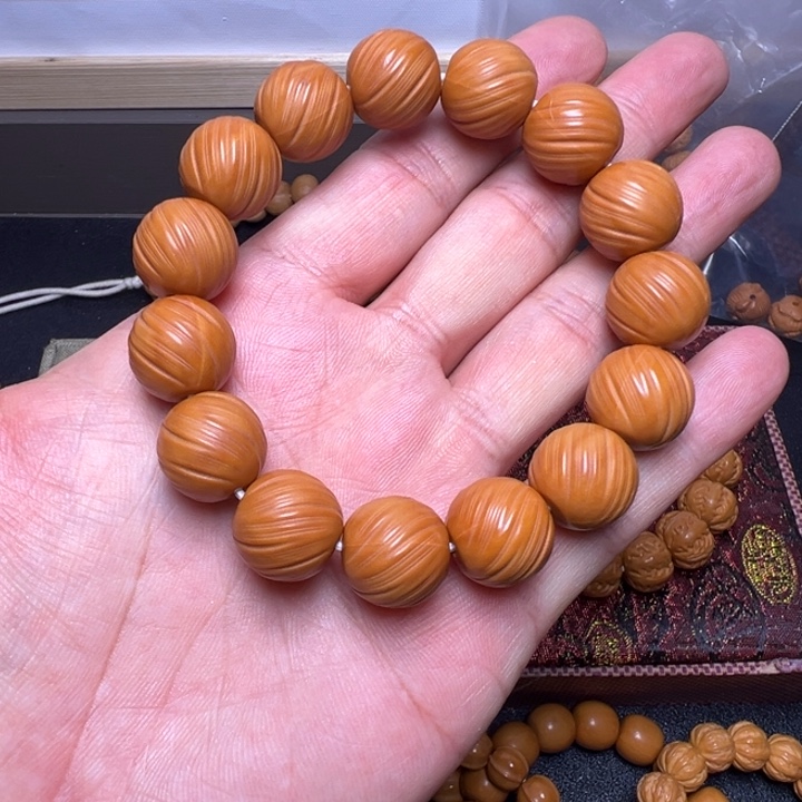 猴头核桃手串定风珠