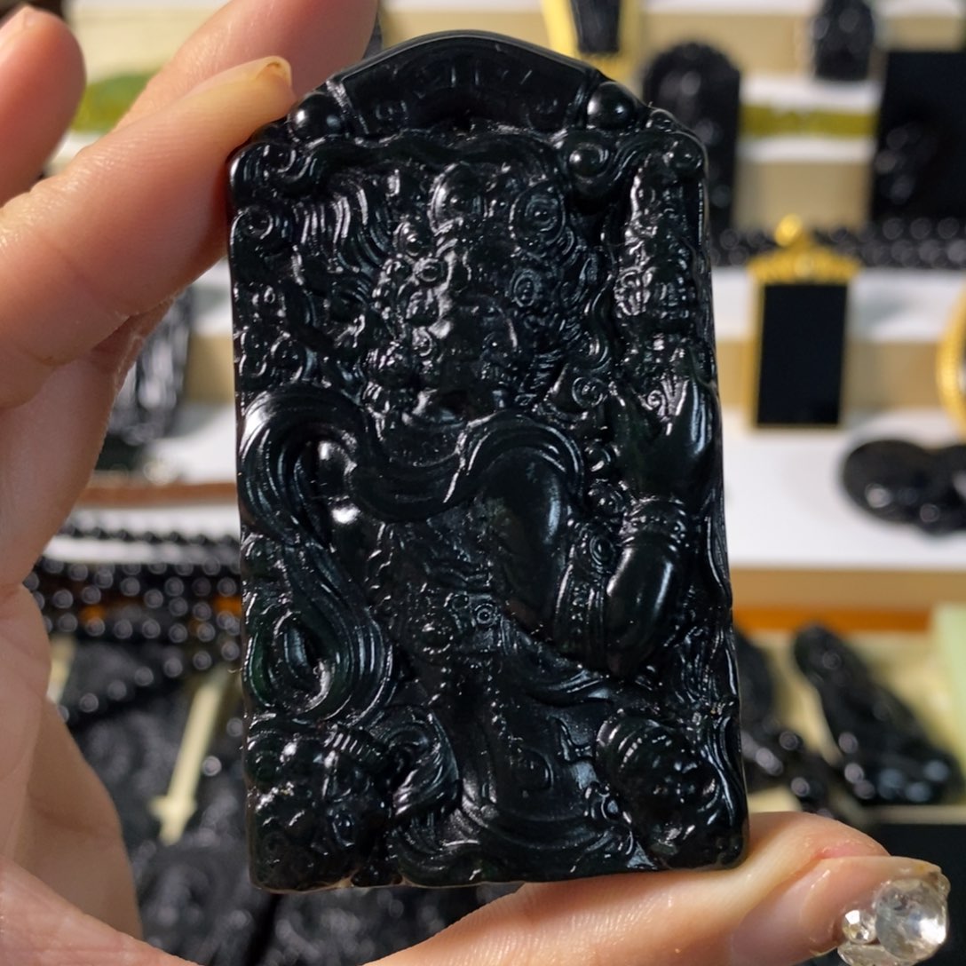 蛇纹石玉吊坠未镶嵌T**动