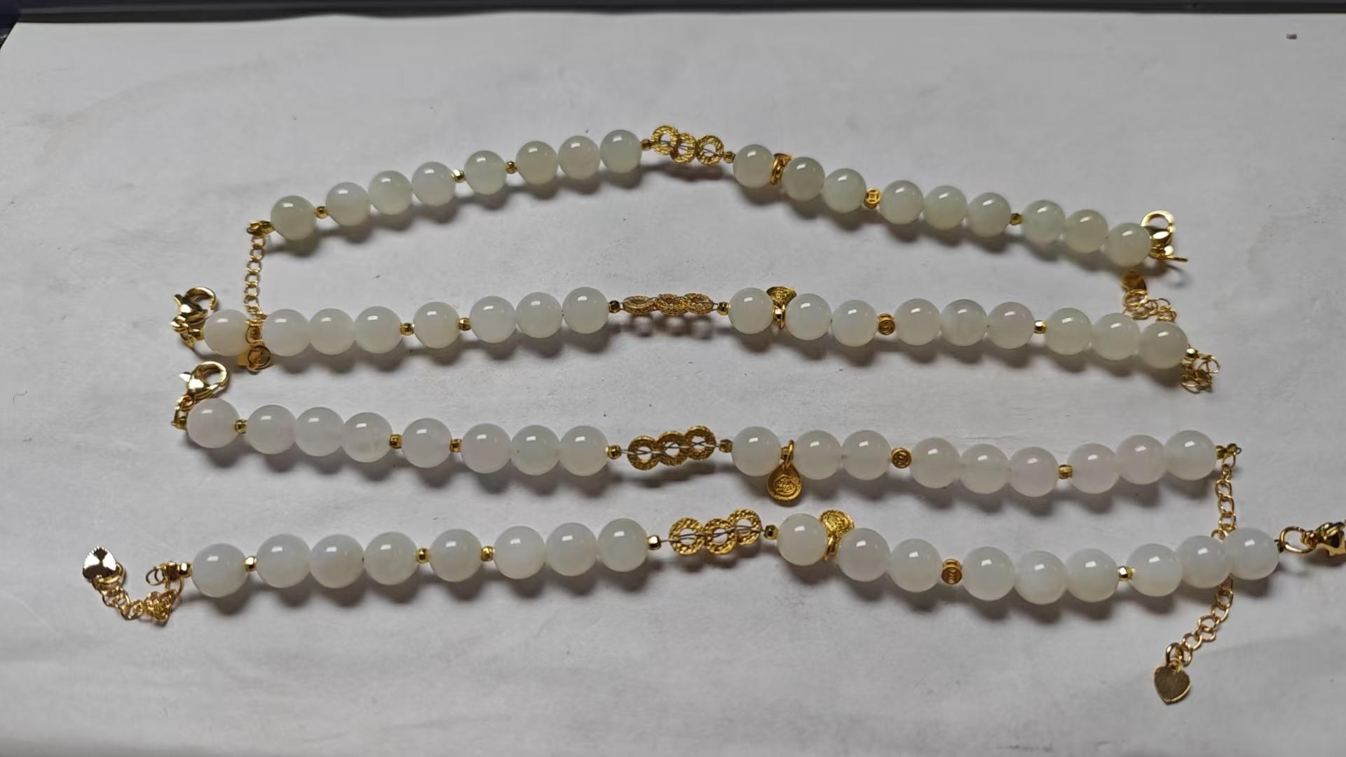 和田玉原创手串8mm左右多样性发其一C-474