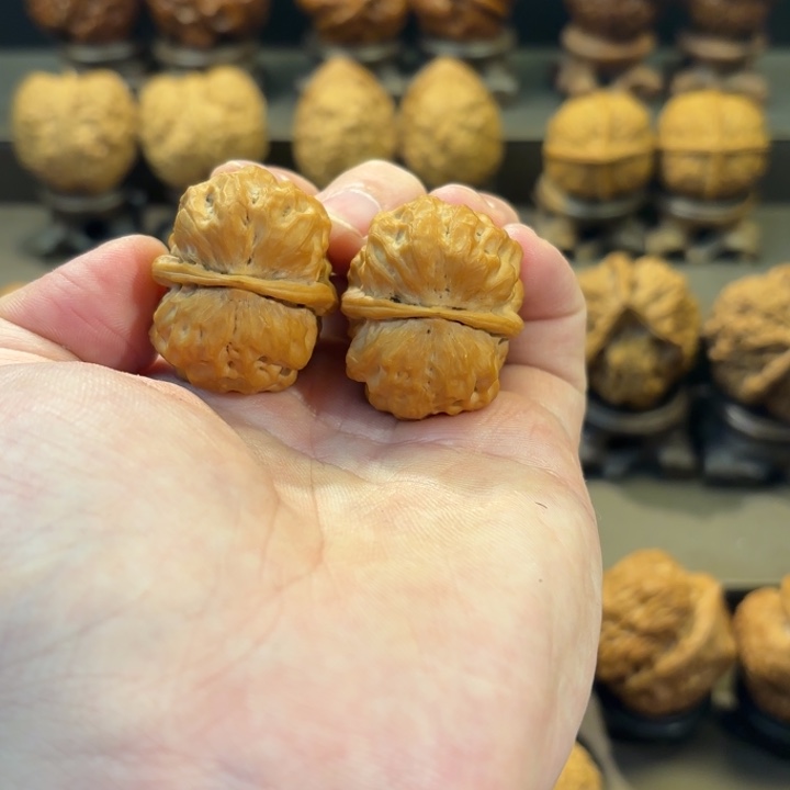 文玩核桃把件迷你