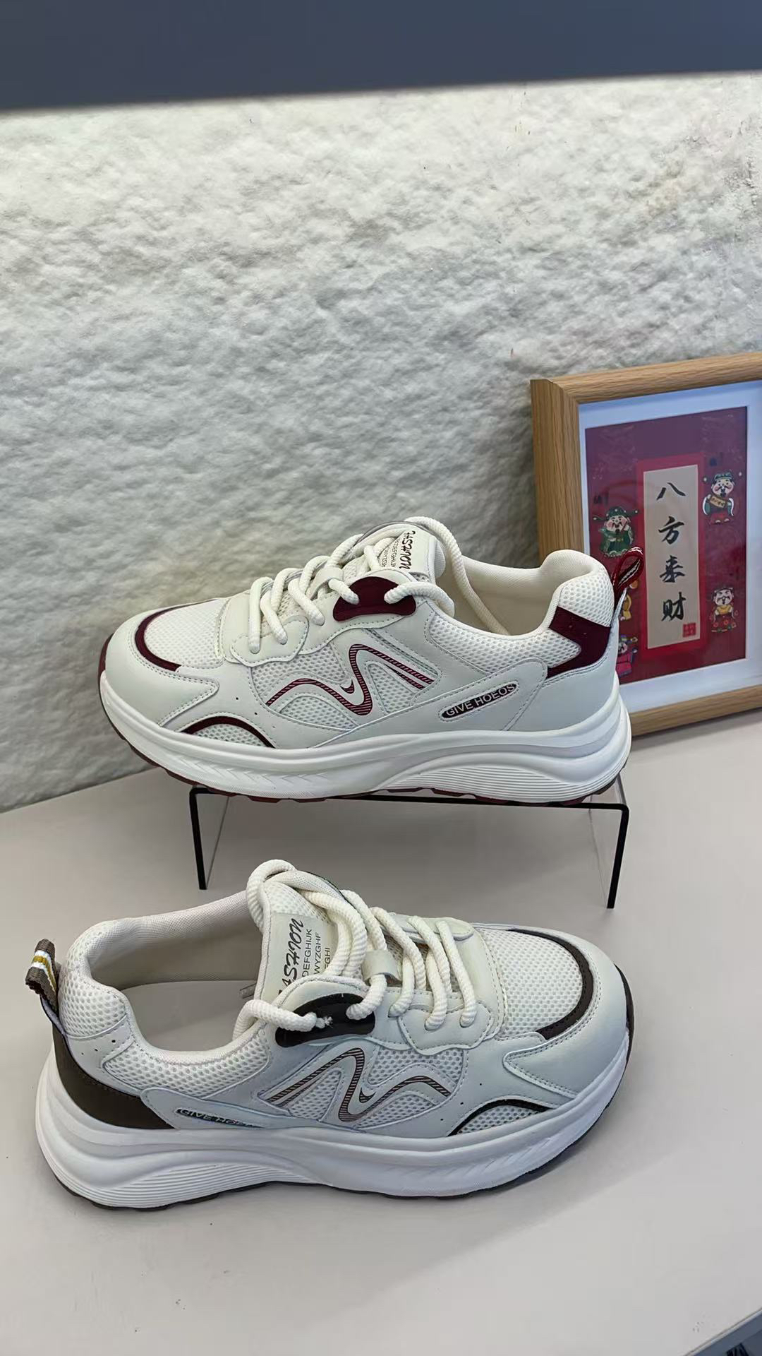 荣荣鞋店新款显脚小百搭时尚小白鞋