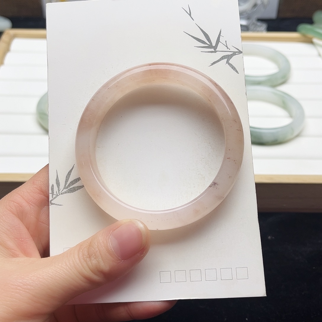 未镶嵌手镯石英质玉3