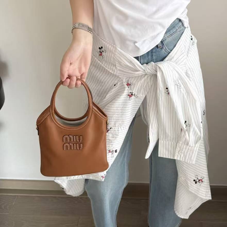 99新 MIU MIU/缪缪 蔚蓝/焦糖棕 mini ivy 托特包