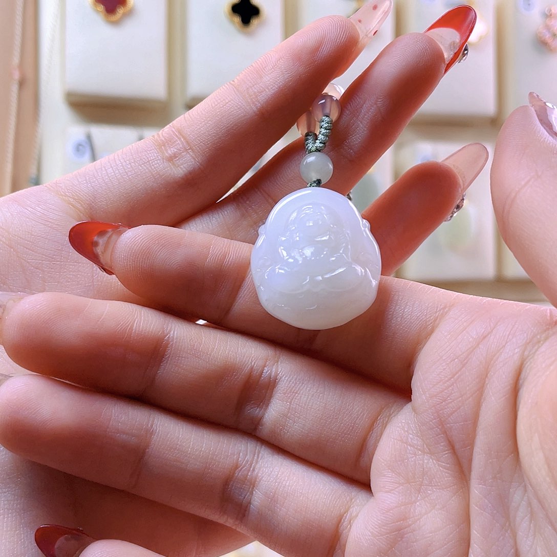和田玉吊坠(赠链)未镶嵌满*晴