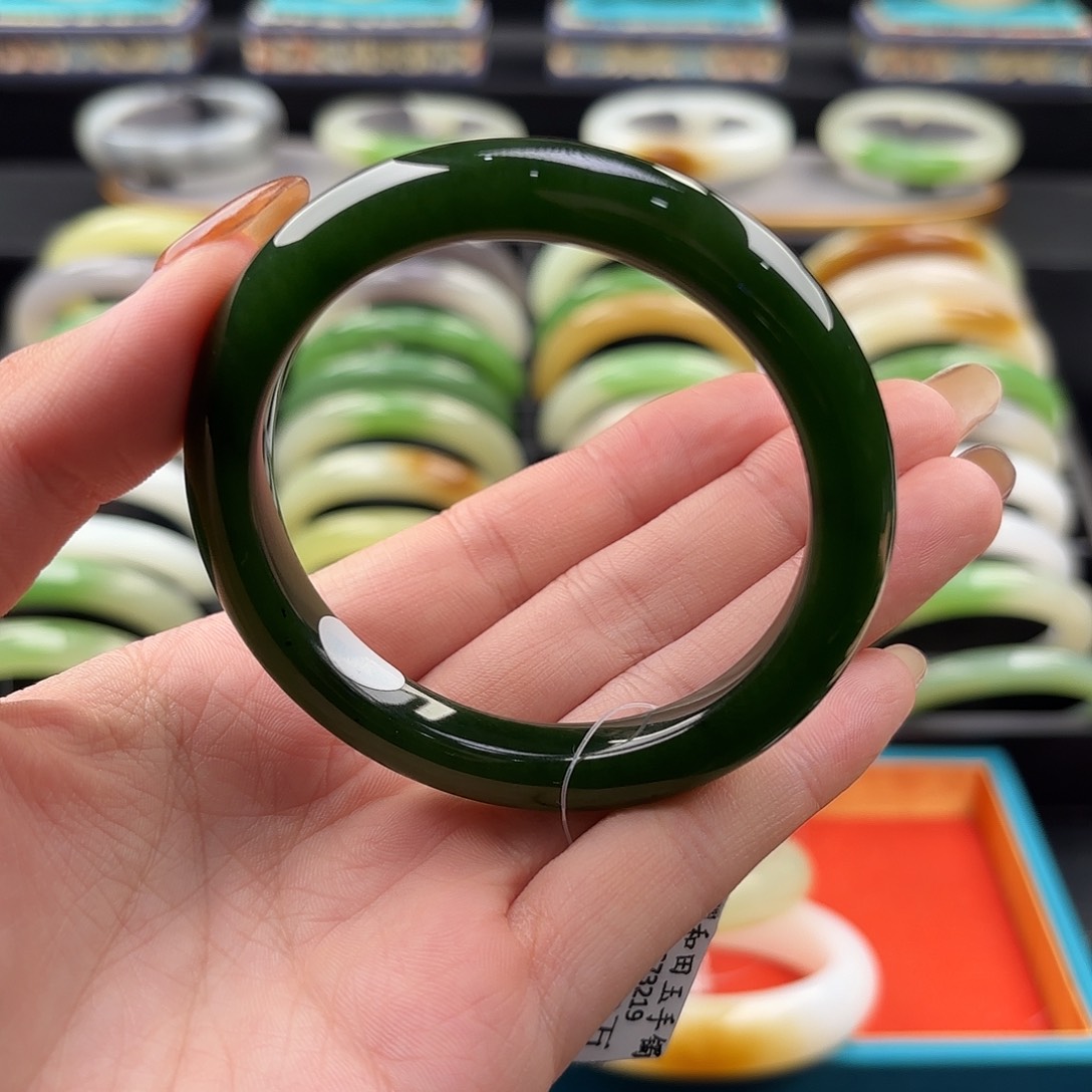 和田玉未镶嵌手镯56.3