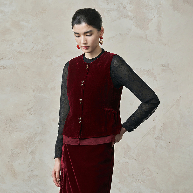 生活在左真丝丝绒马夹拼桑蚕丝修身显瘦2025秋冬新款无袖外套女