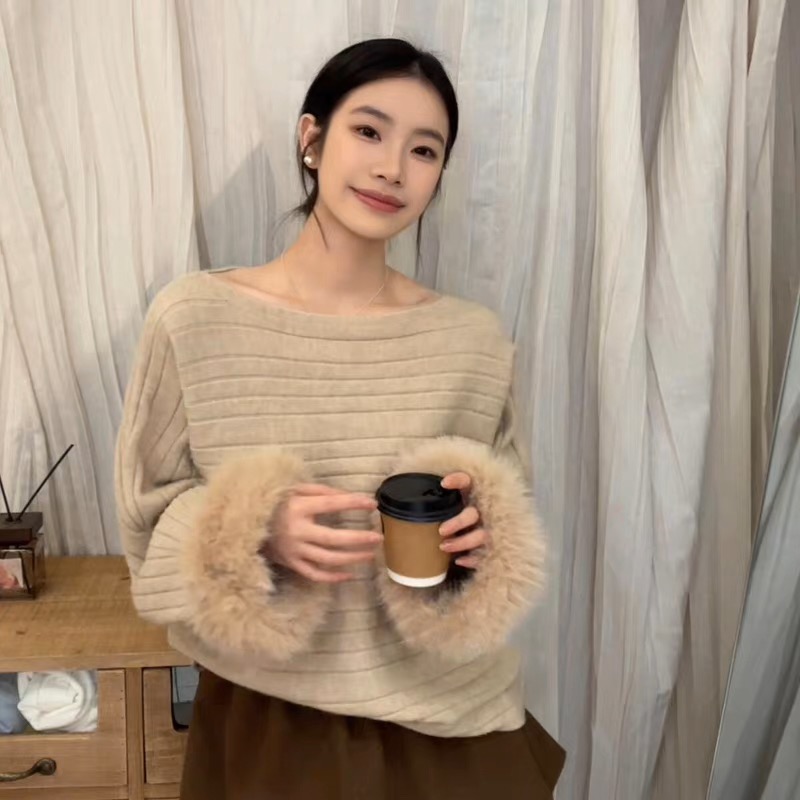 毛毛袖宽松秋冬季孕妇装长袖毛衣气质拼接保暖圆领蝙蝠袖针织上衣