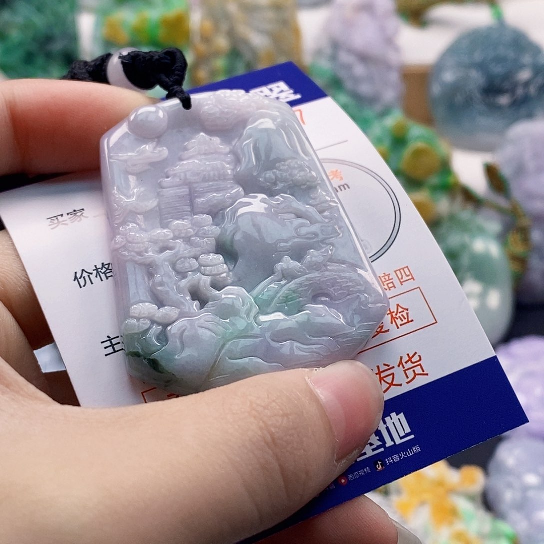 吊坠(不含链)未镶嵌翡翠