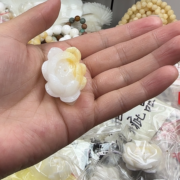 凤****大果紫檀（缅甸花梨）莲花91号
